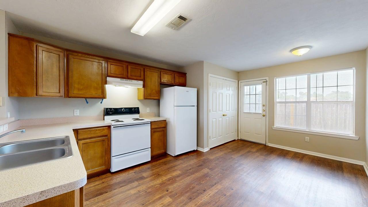 https://my.matterport.com/show/?m=mCbKq1hEYSY&mls=1 property image
