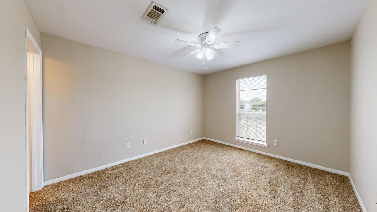 https://my.matterport.com/show/?m=mCbKq1hEYSY&mls=1 property image