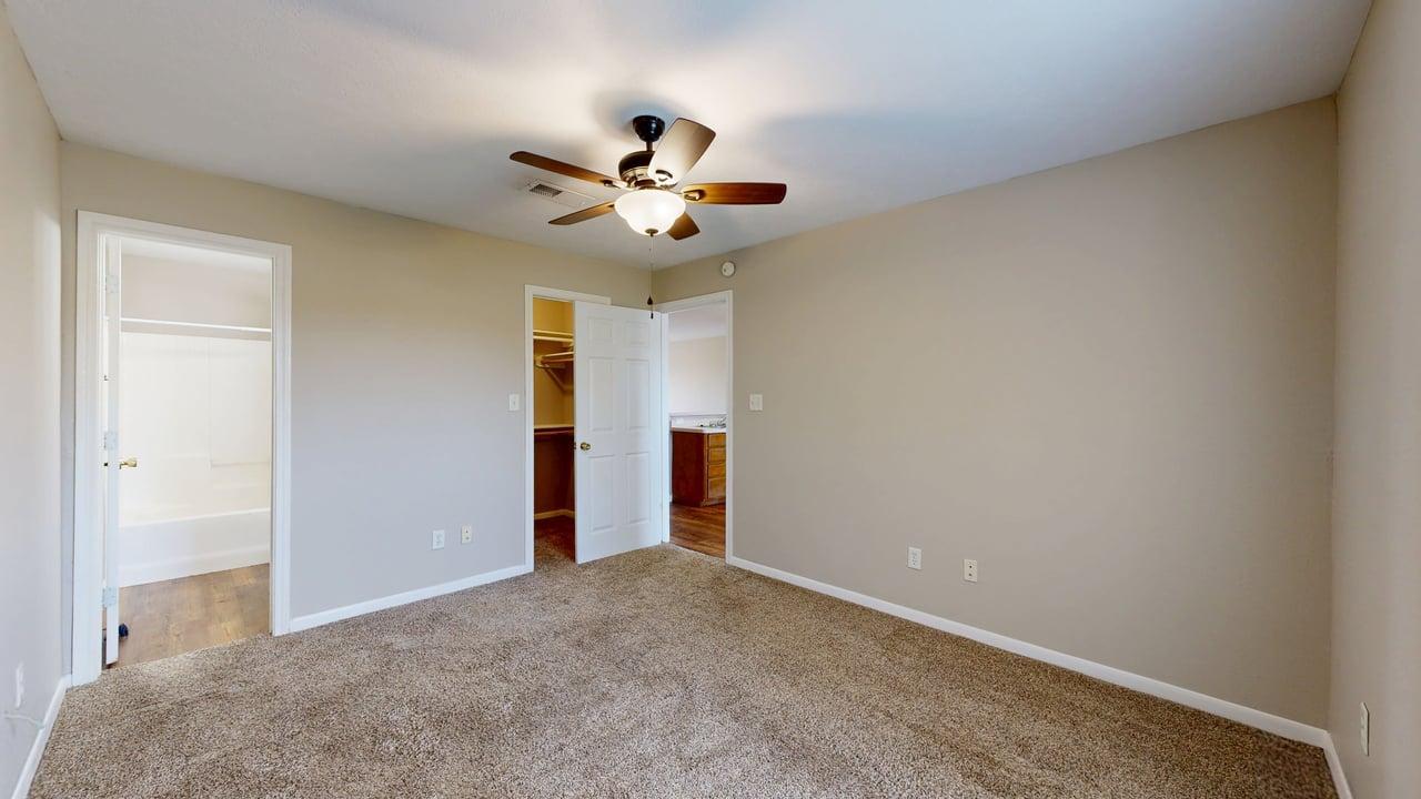 https://my.matterport.com/show/?m=mCbKq1hEYSY&mls=1 property image
