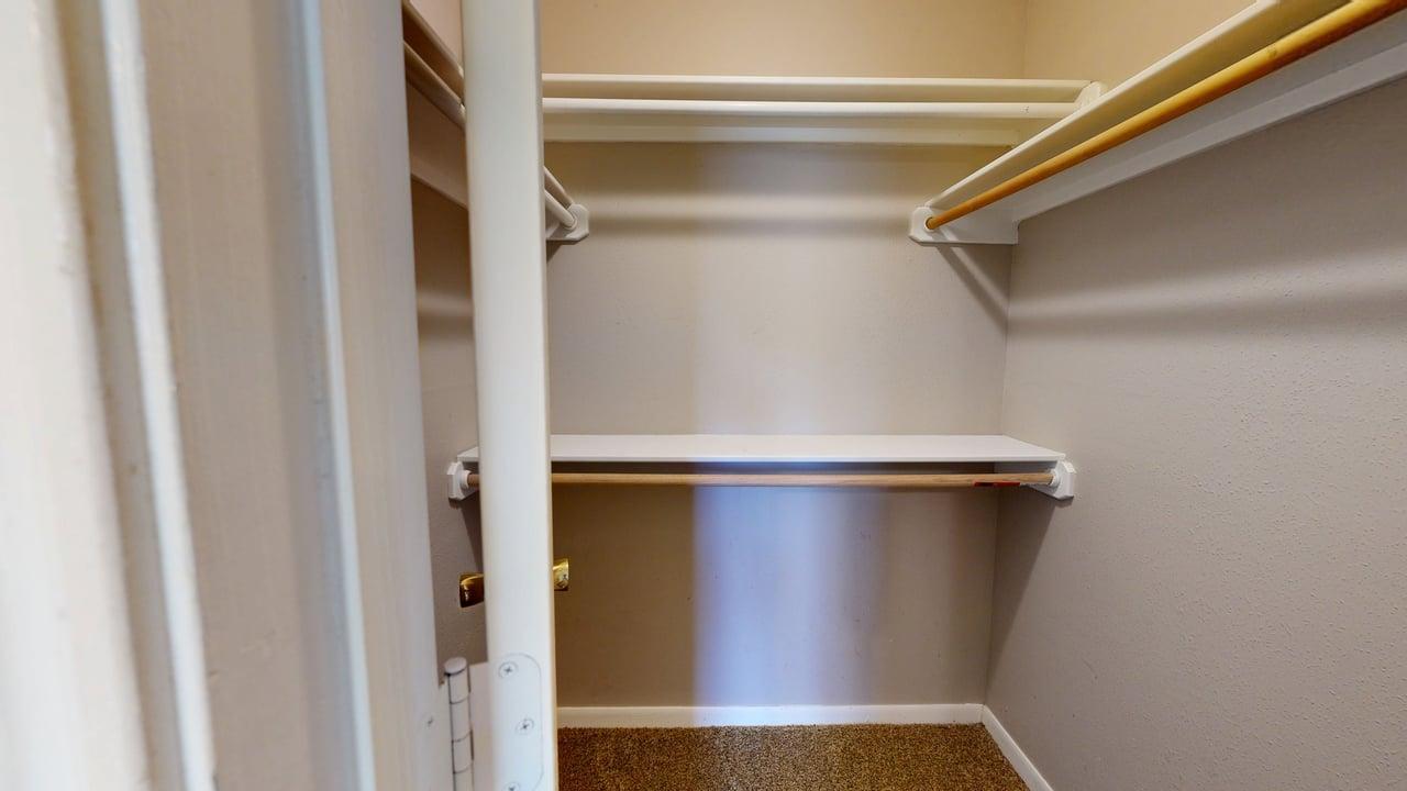 https://my.matterport.com/show/?m=mCbKq1hEYSY&mls=1 property image