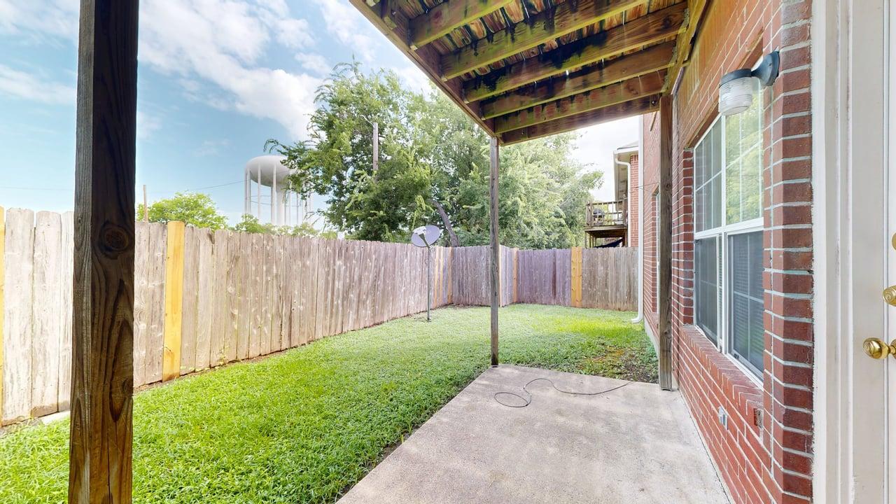 https://my.matterport.com/show/?m=mCbKq1hEYSY&mls=1 property image
