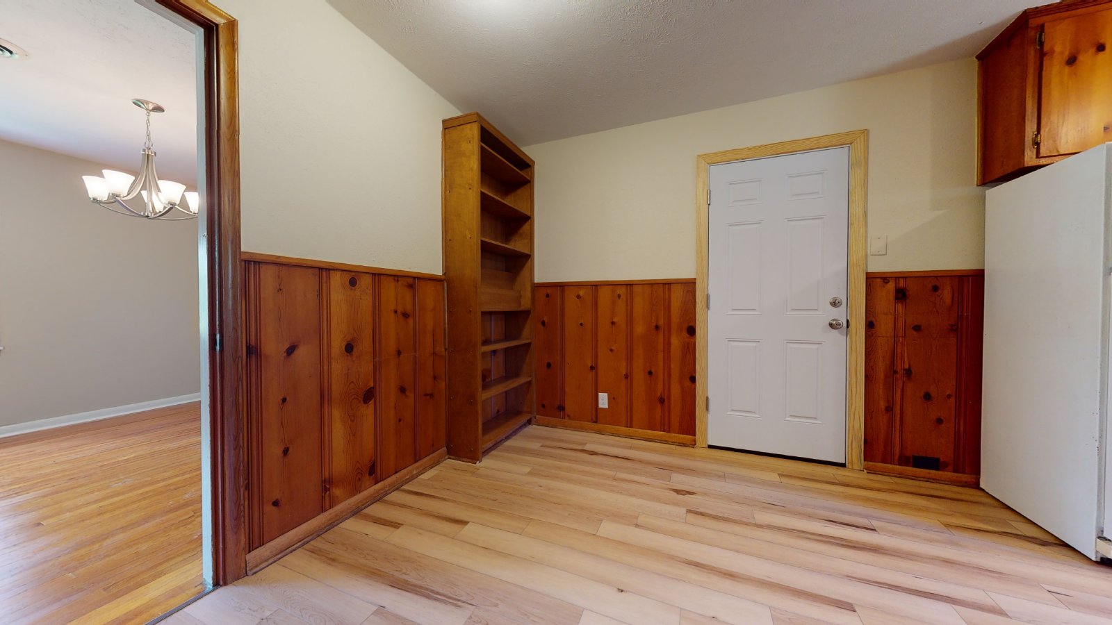 806 Gilchrist Ave. property image