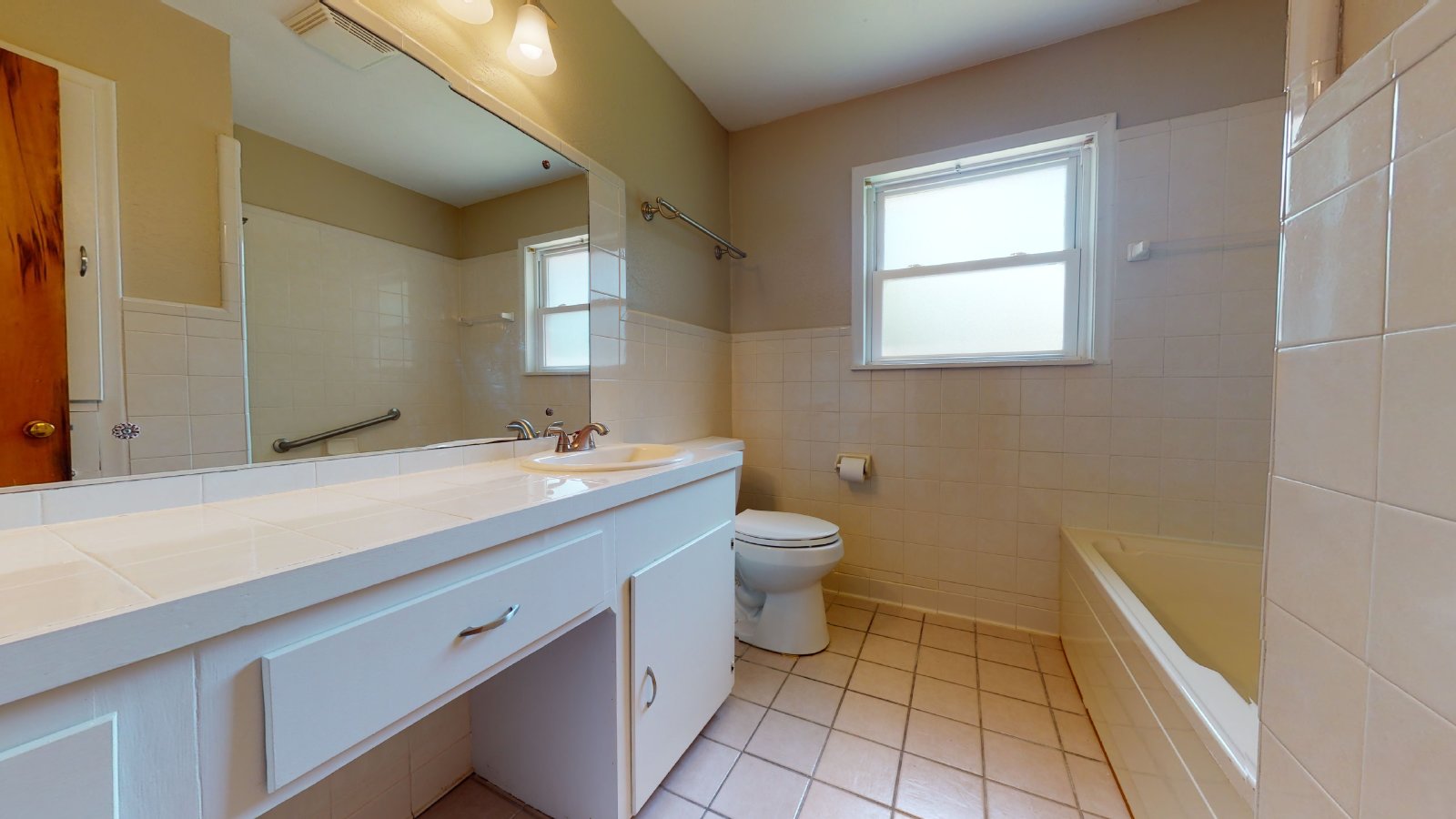 806 Gilchrist Ave. property image