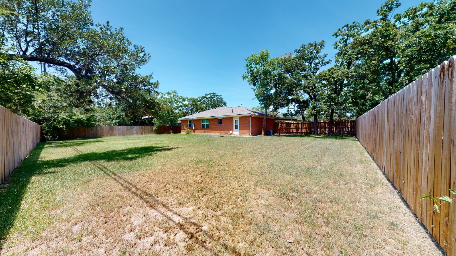 806 Gilchrist Ave. property image