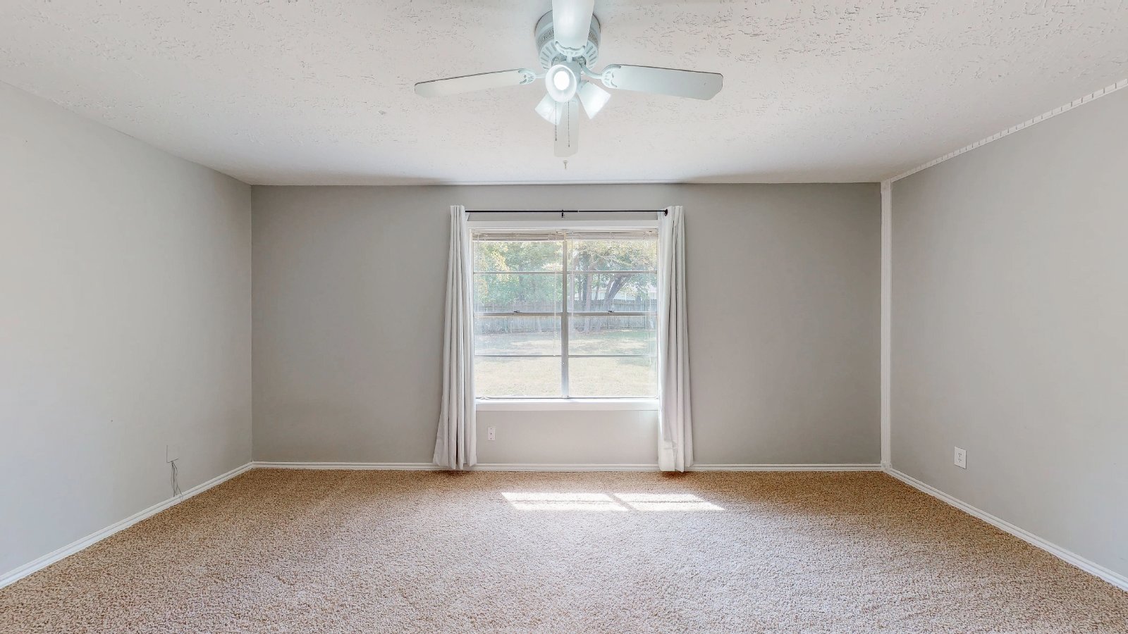 1000 Holleman Dr. property image