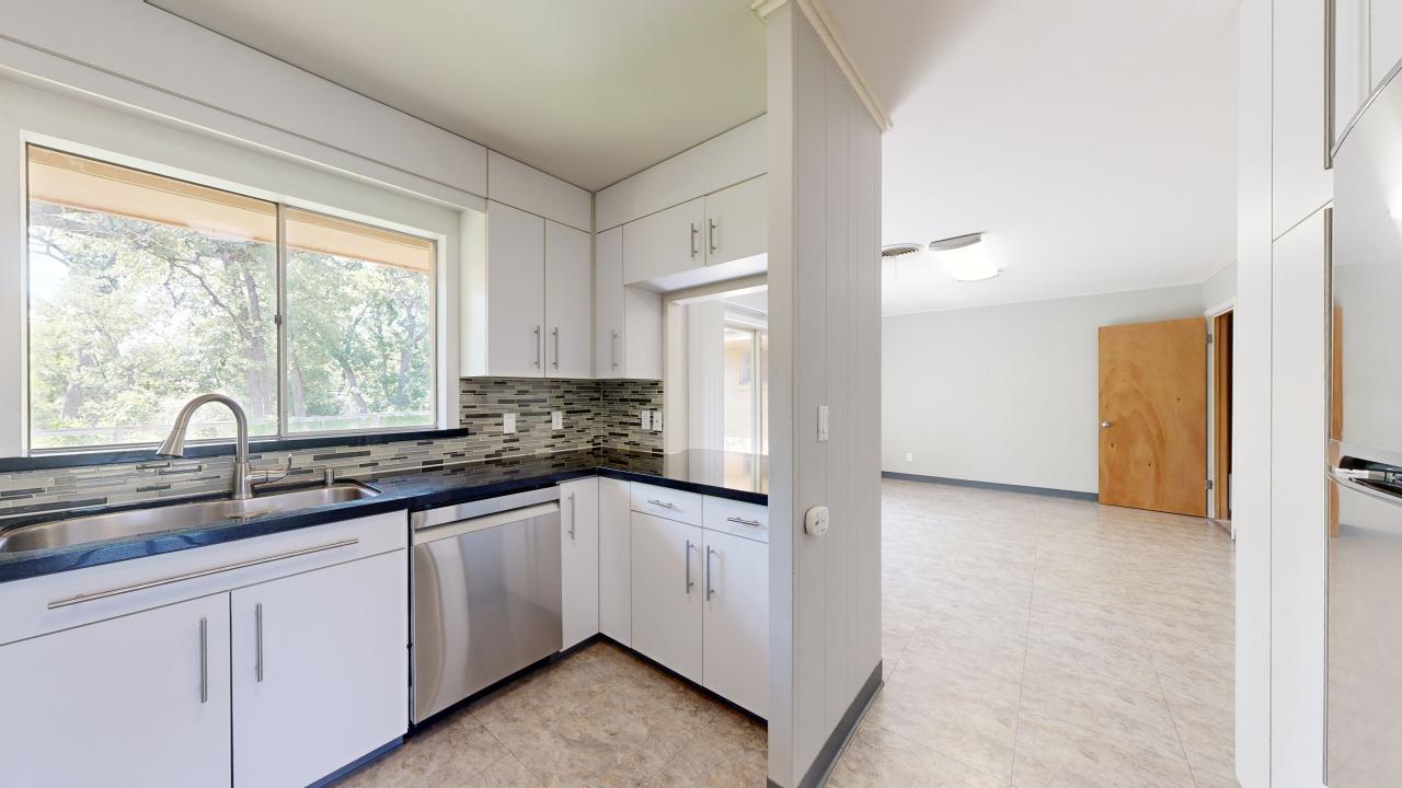 203 West Brookside Drive property image