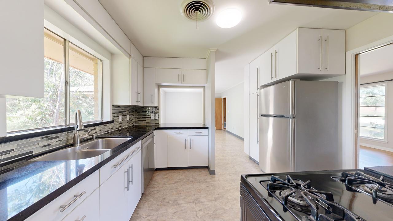 203 West Brookside Drive property image