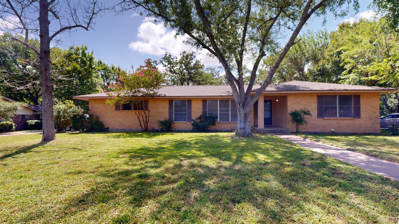 203 West Brookside Drive property image