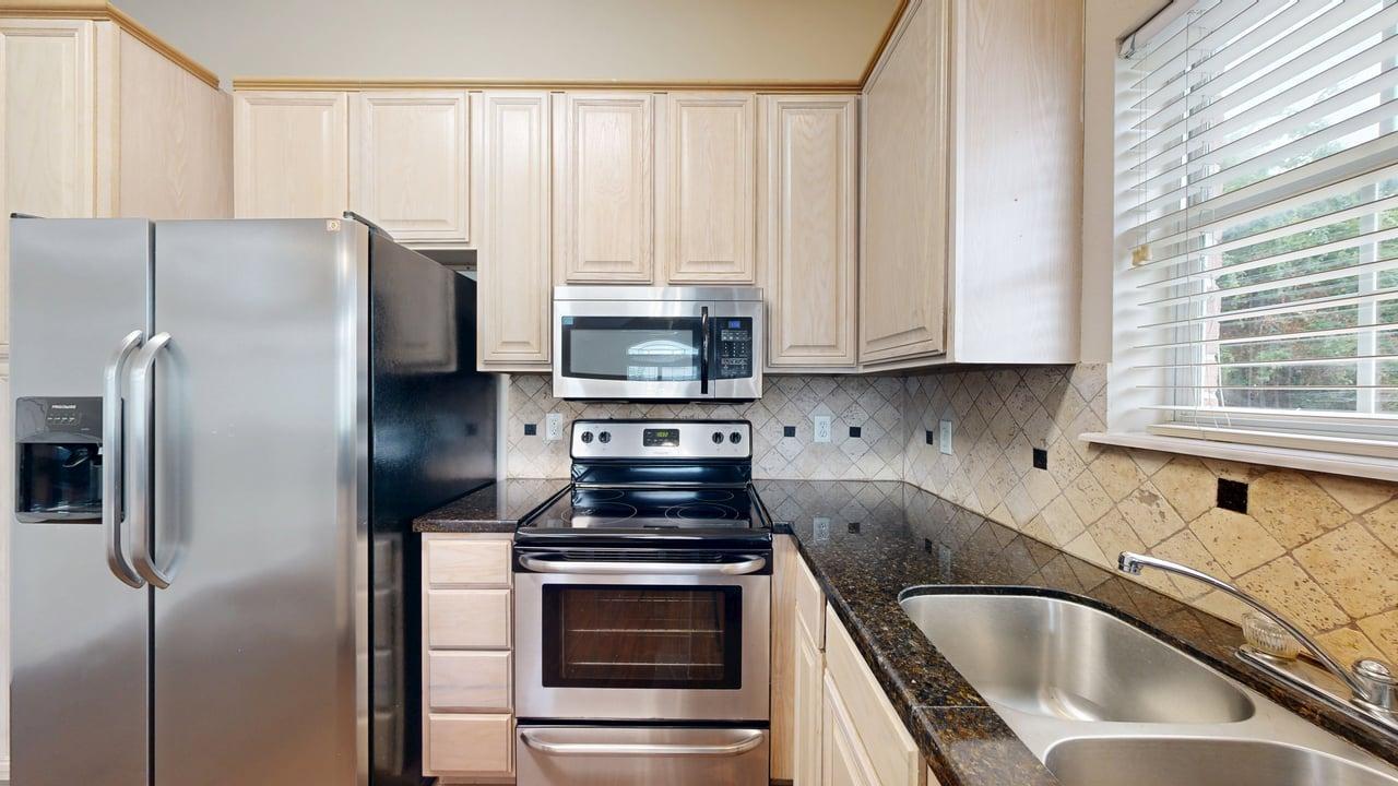 1621 Park Place property image