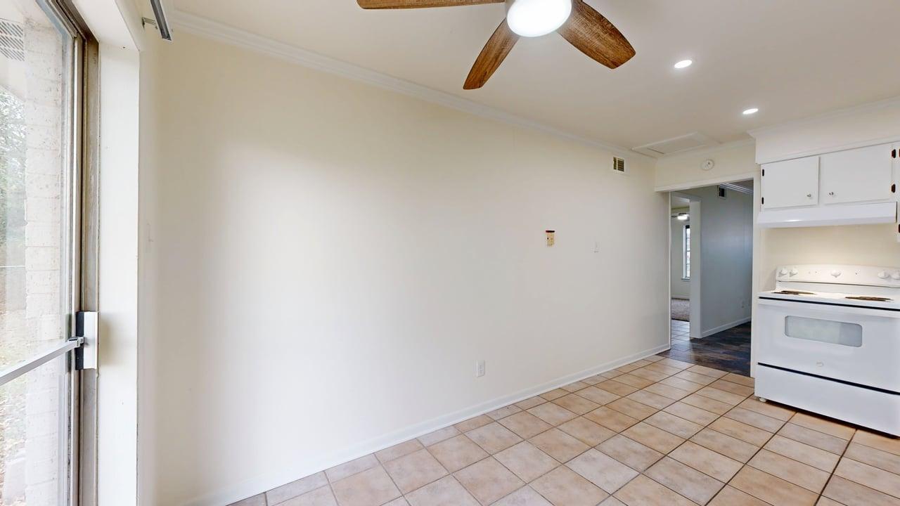 1601/1603 2 property image