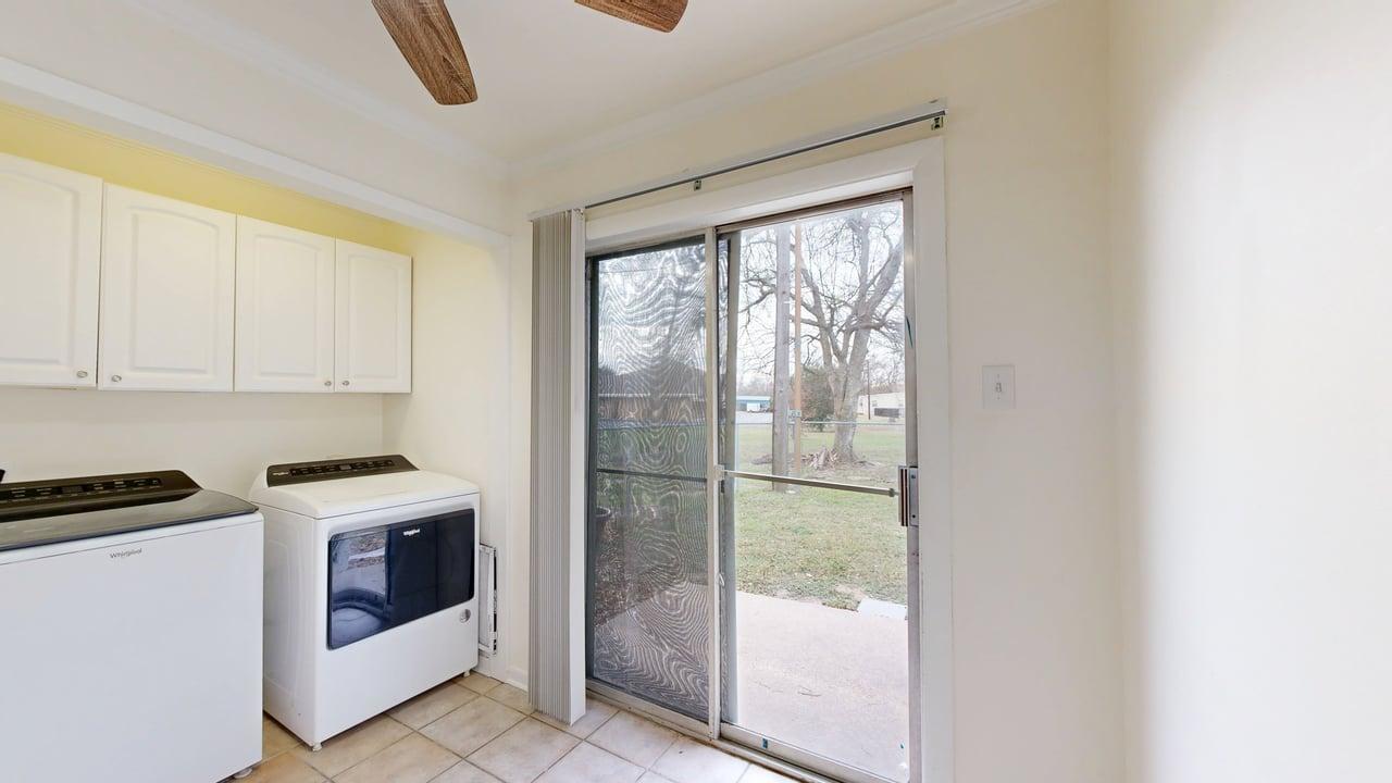 1601/1603 2 property image