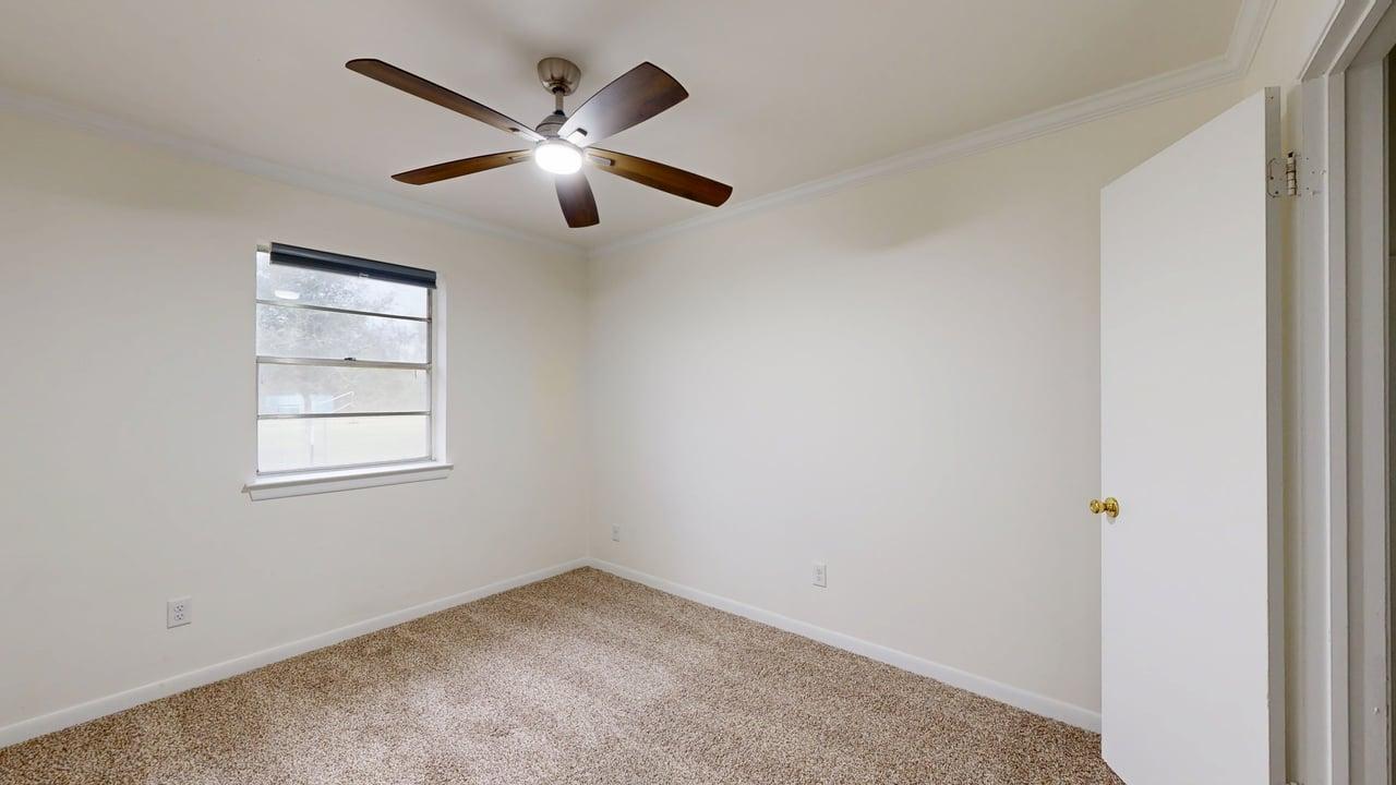 1601/1603 2 property image