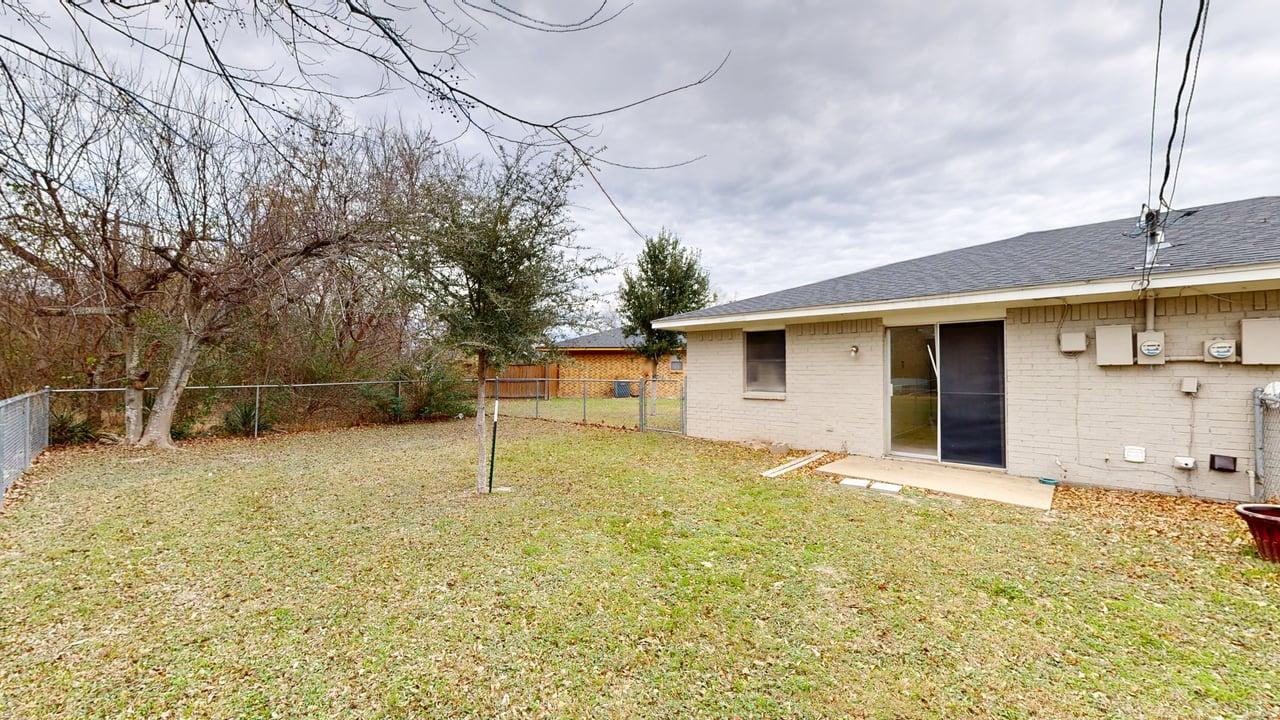 1601/1603 2 property image