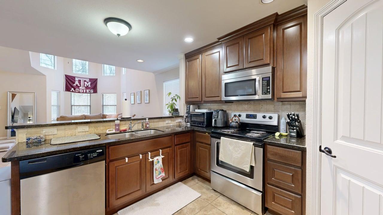 454 Chimney Hill property image