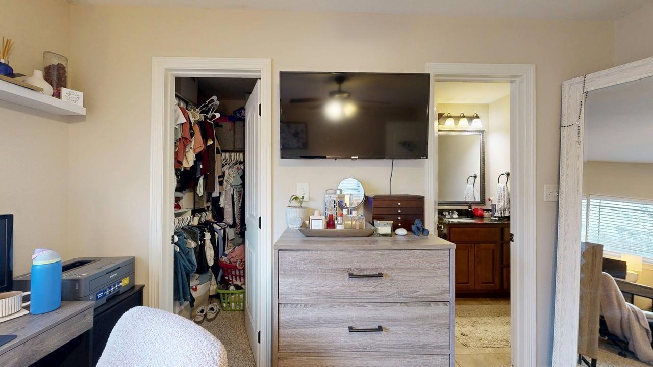 454 Chimney Hill property image