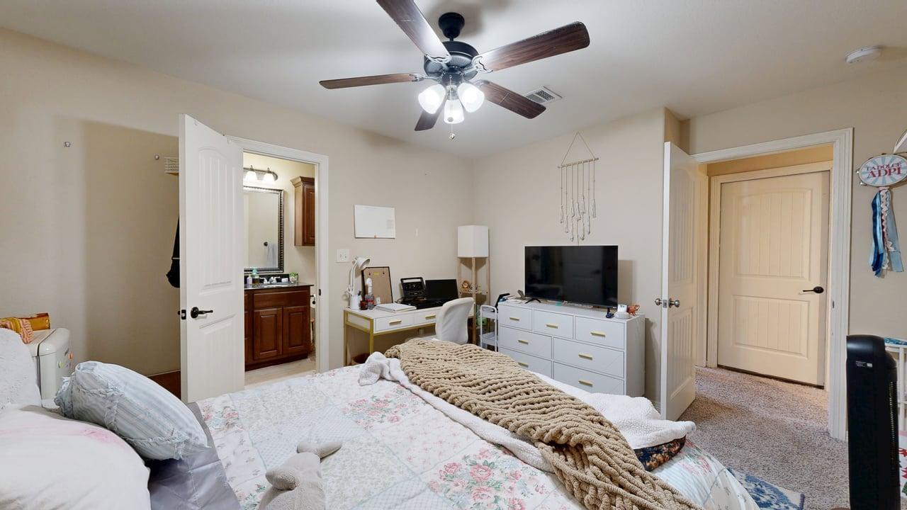 454 Chimney Hill property image