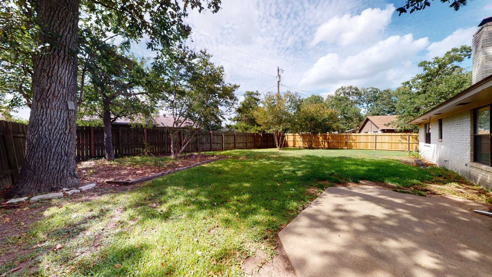 1003 Val Verde property image