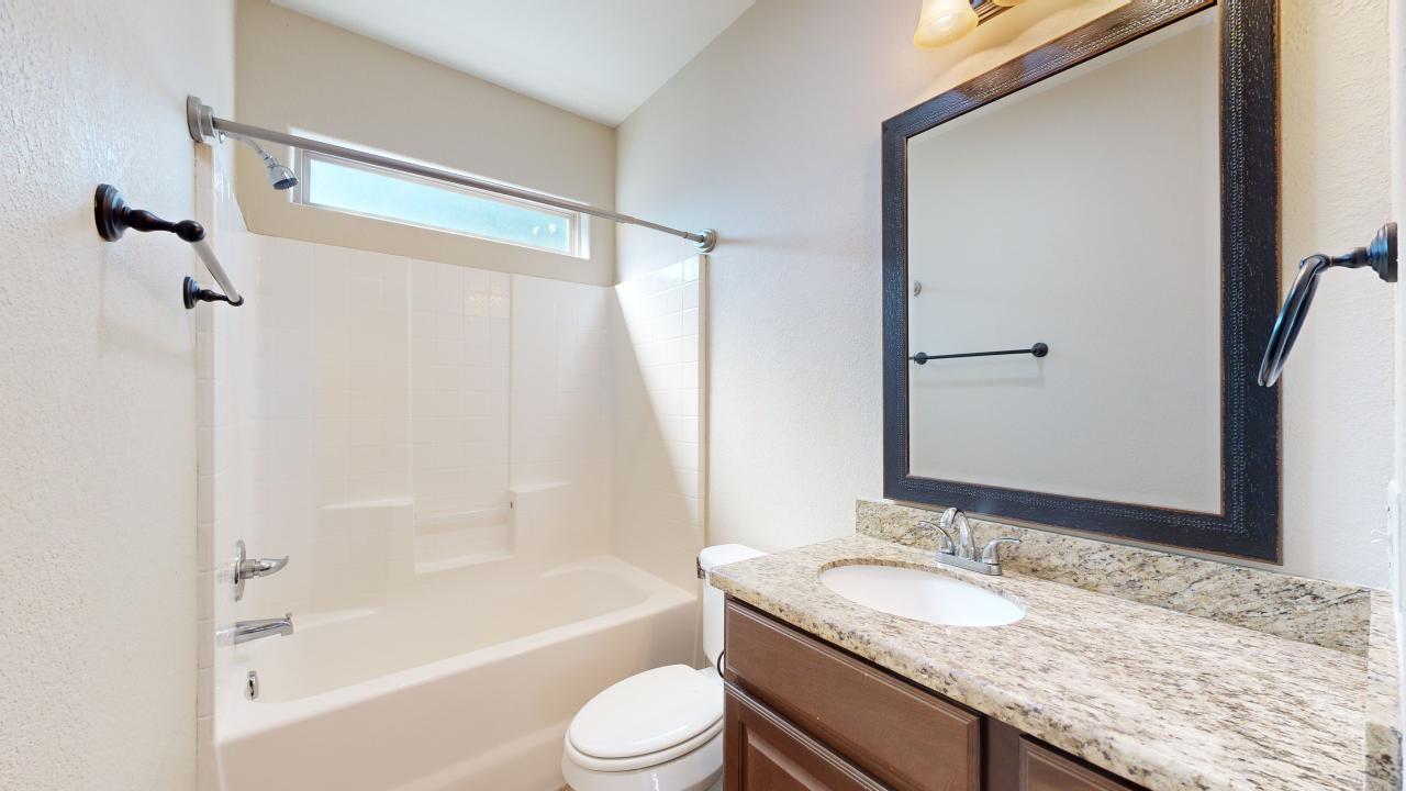 Unit B property image