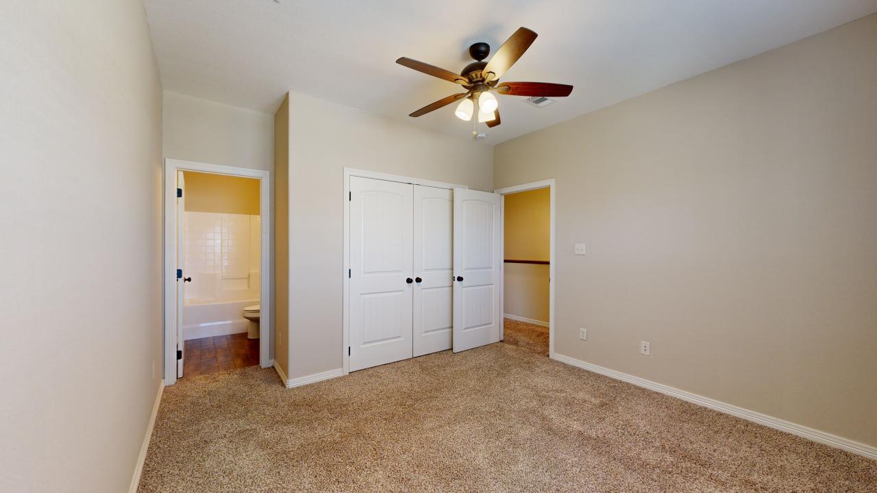 Unit B property image