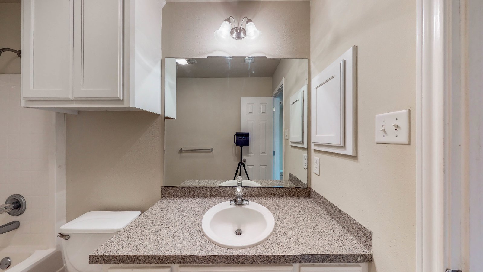 1420 Western Oaks Court property image