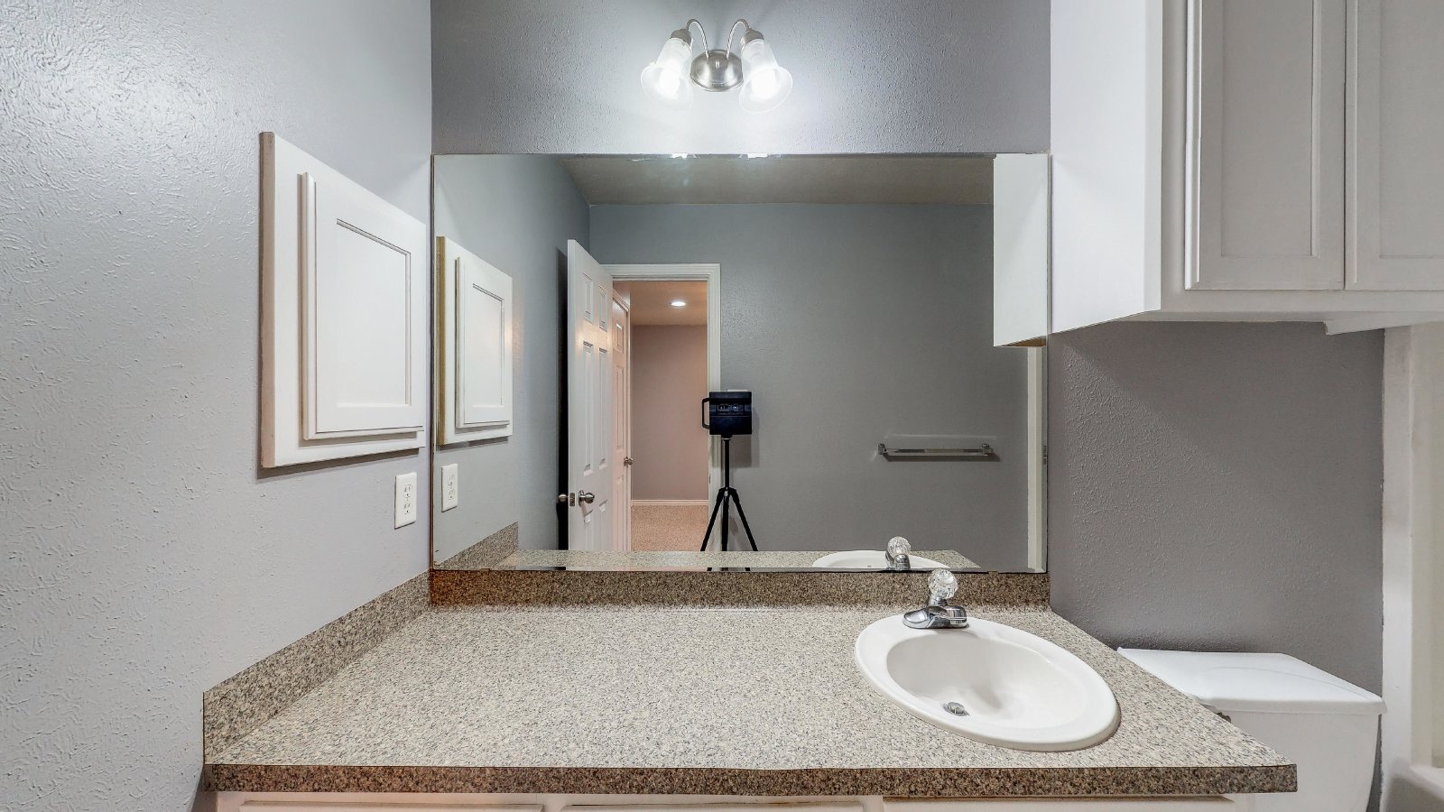 1420 Western Oaks Court property image