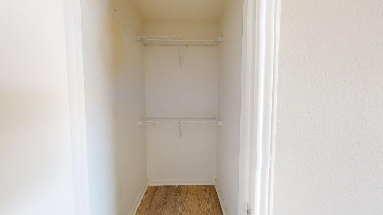 523 Southwest Pkwy room B property image