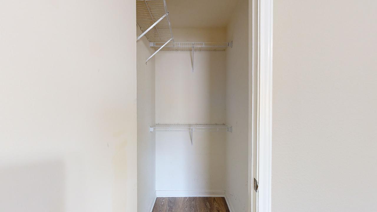 523 Southwest Pkwy room B property image