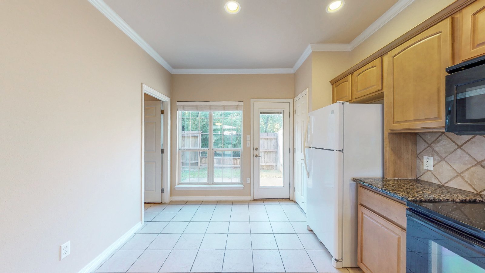 305 Holleman 1306 property image