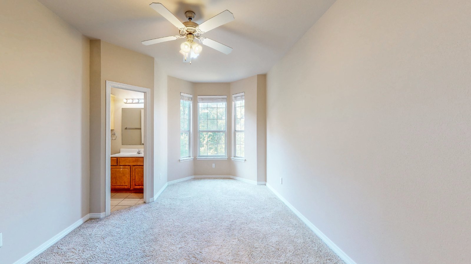 305 Holleman 1306 property image