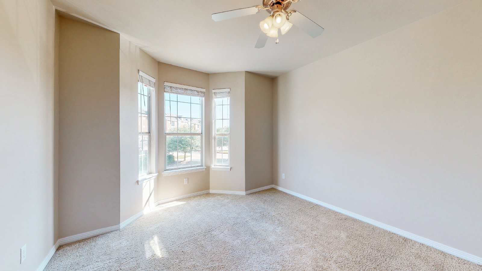 305 Holleman 1306 property image