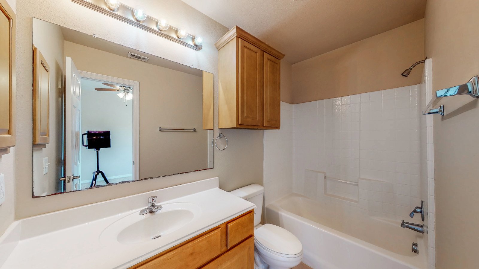 305 Holleman 1306 property image