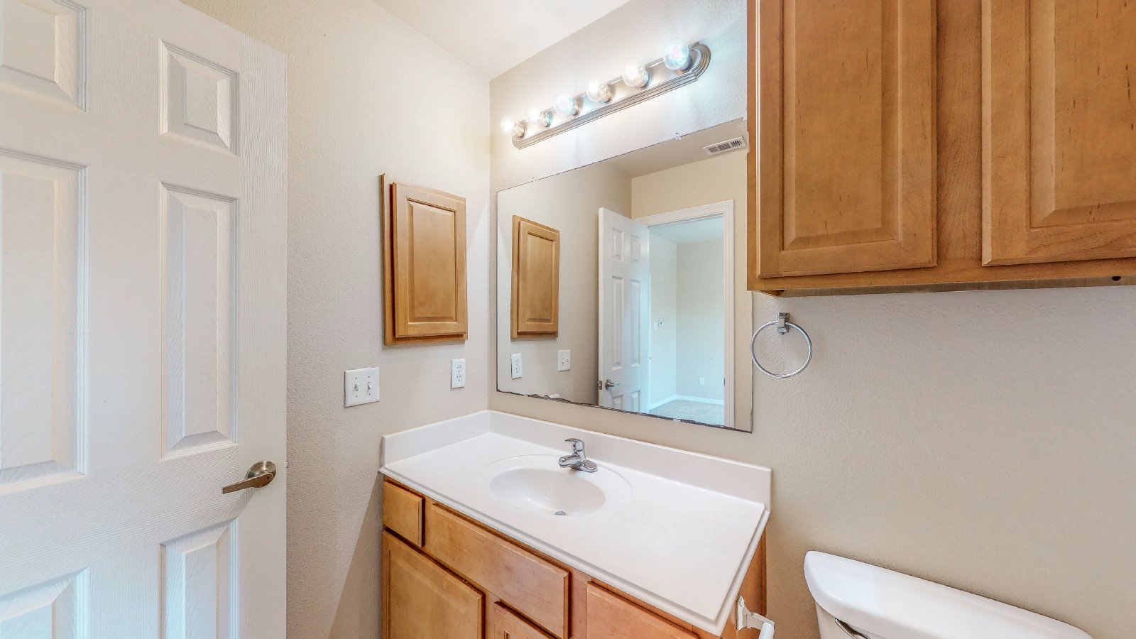 305 Holleman 1306 property image