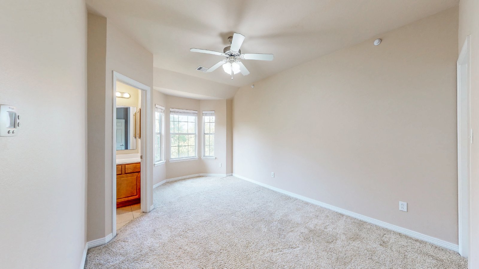 305 Holleman 1306 property image