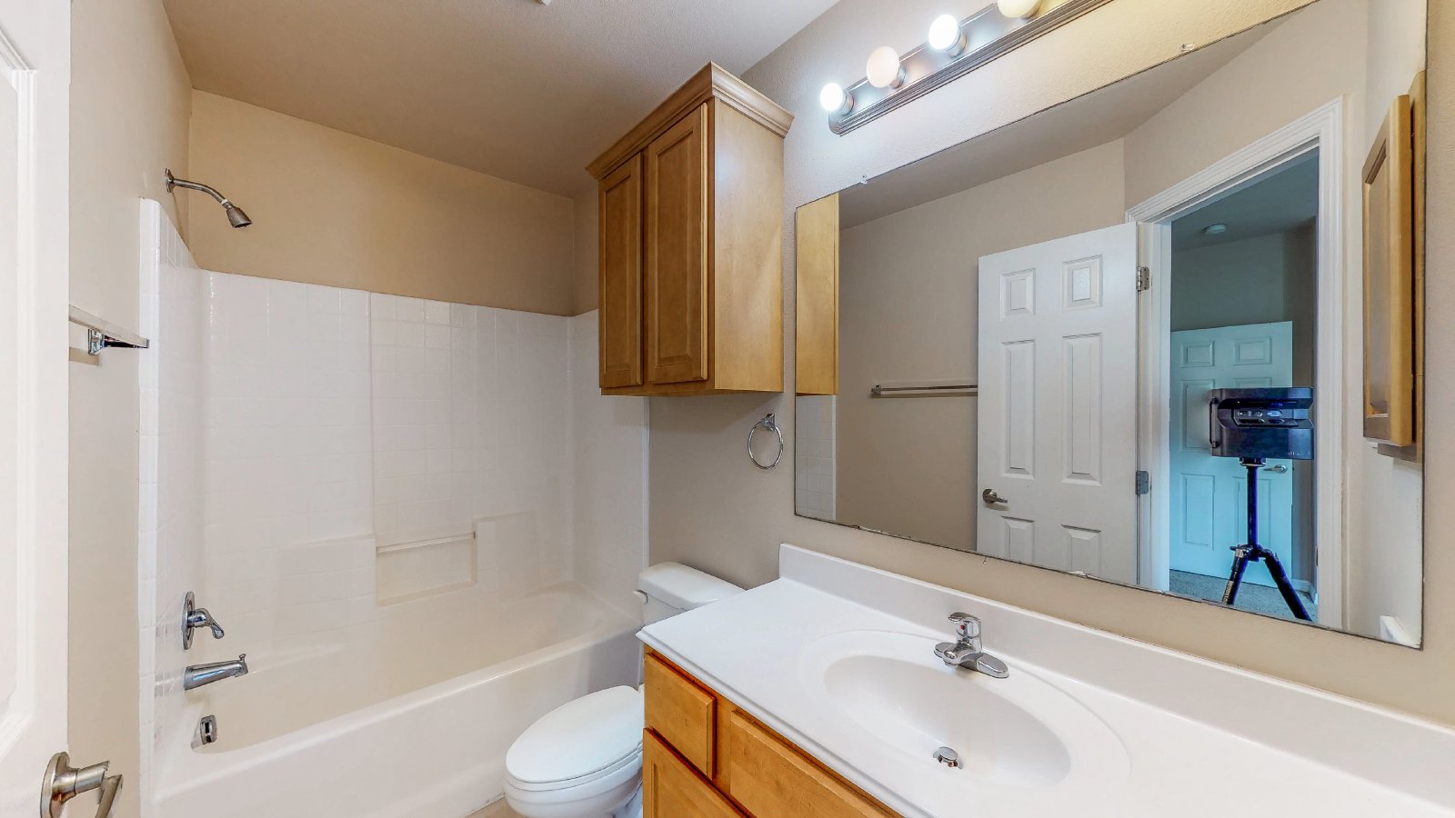 305 Holleman 1306 property image