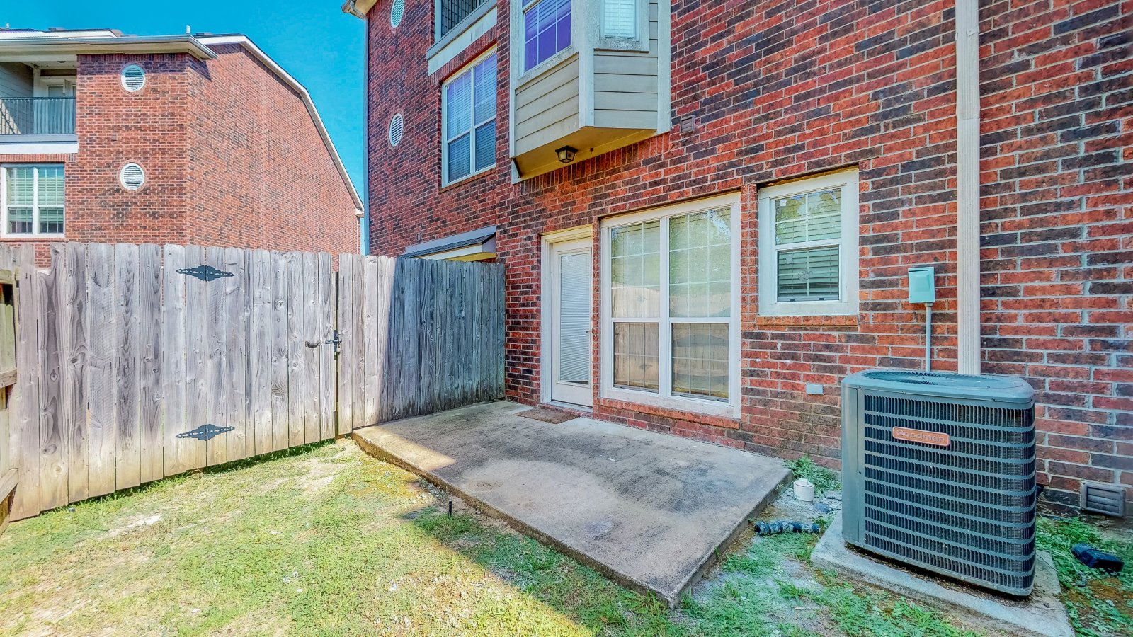 305 Holleman 1306 property image