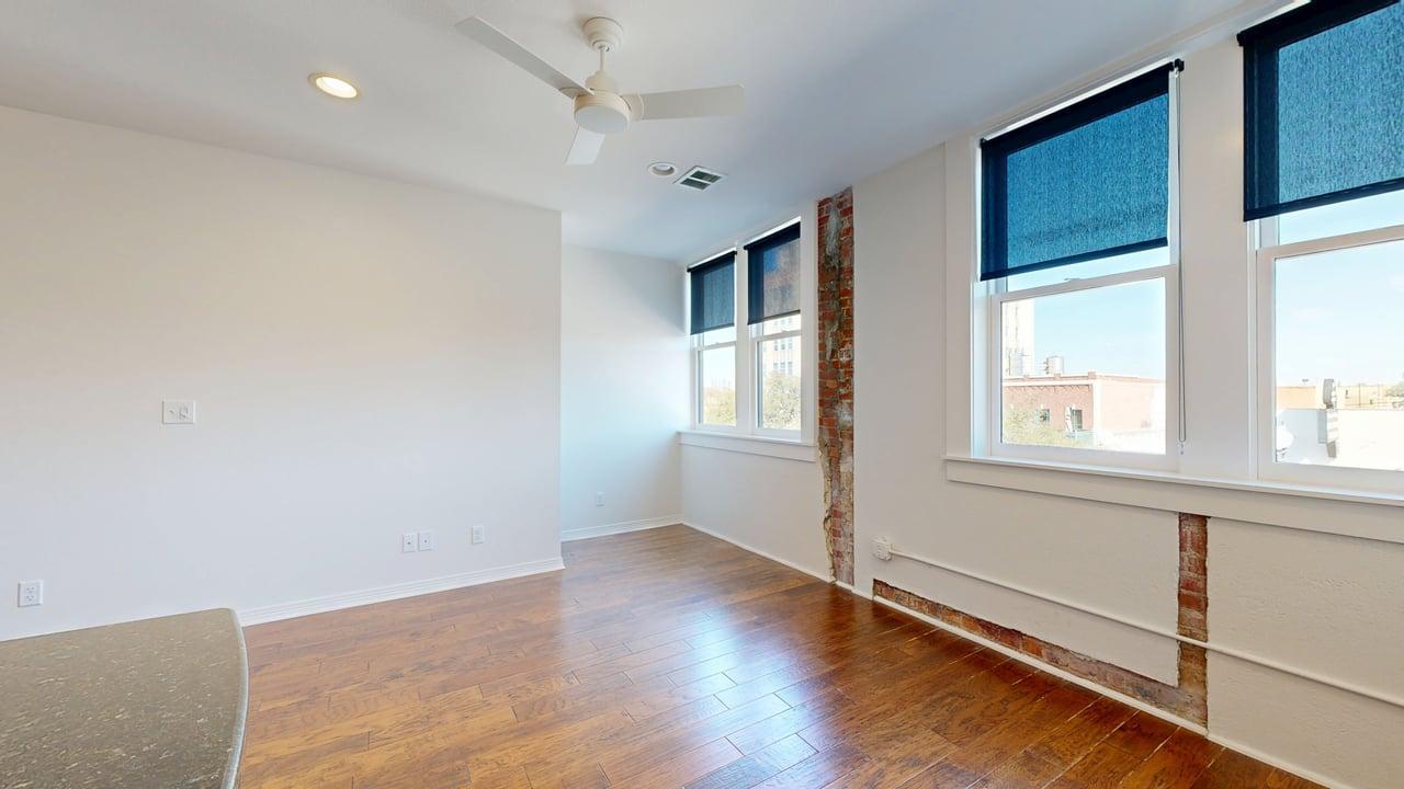 206 N Main 124 property image