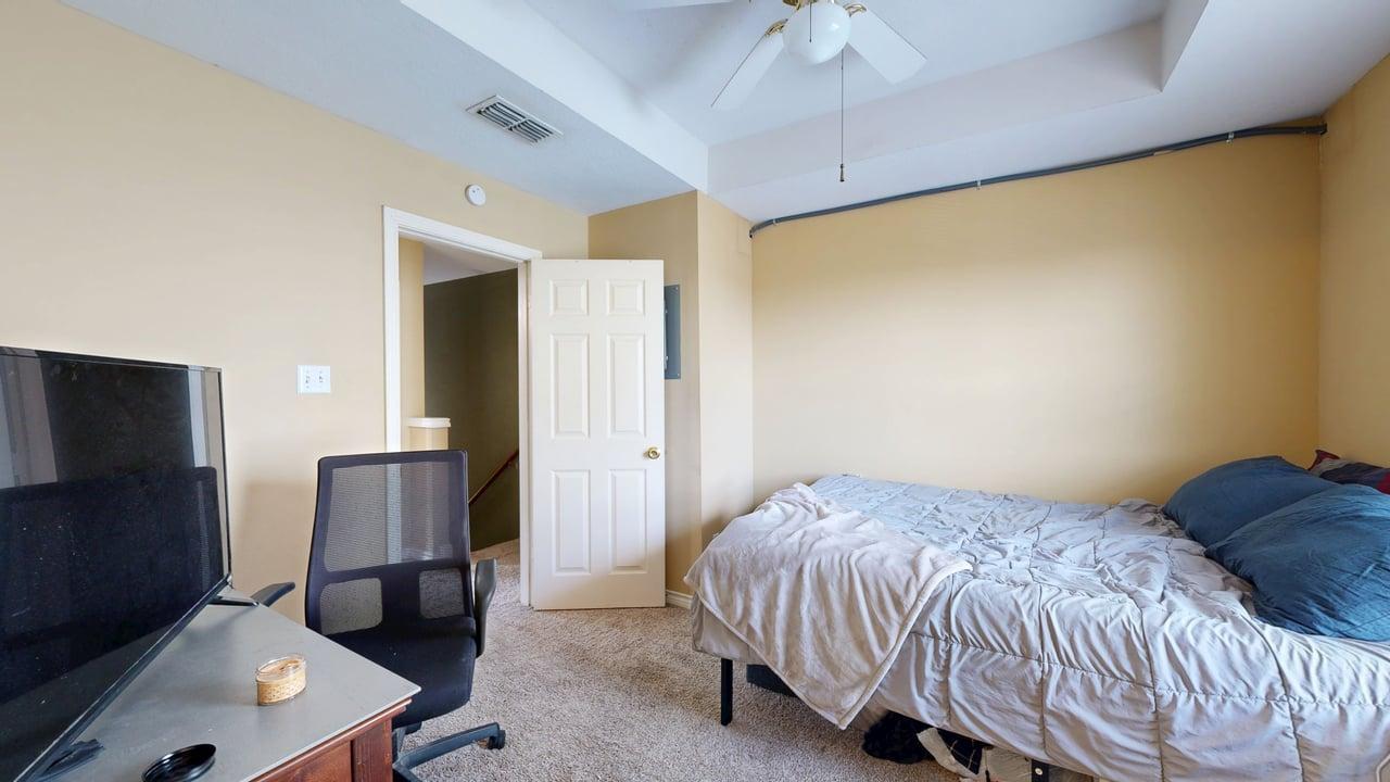 Unit B property image