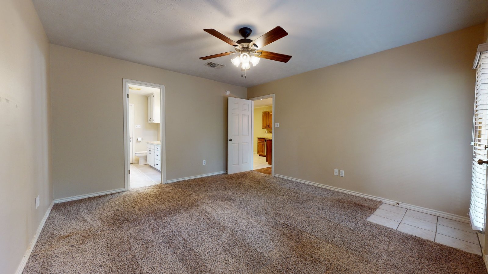 1215 Glade property image