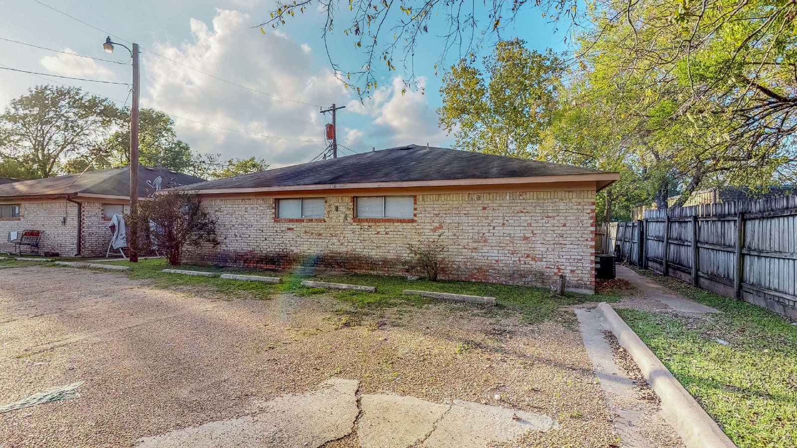 204 Lynn-A property image