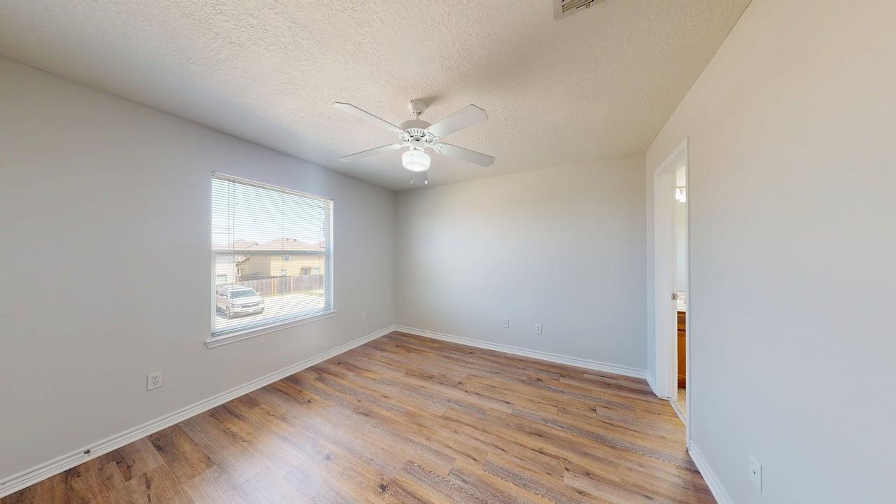 4131 McFarland property image