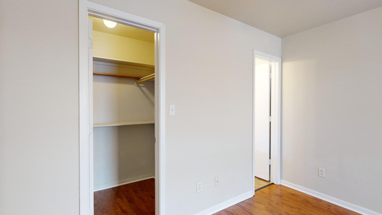 1513 Hollowhill Drive B property image