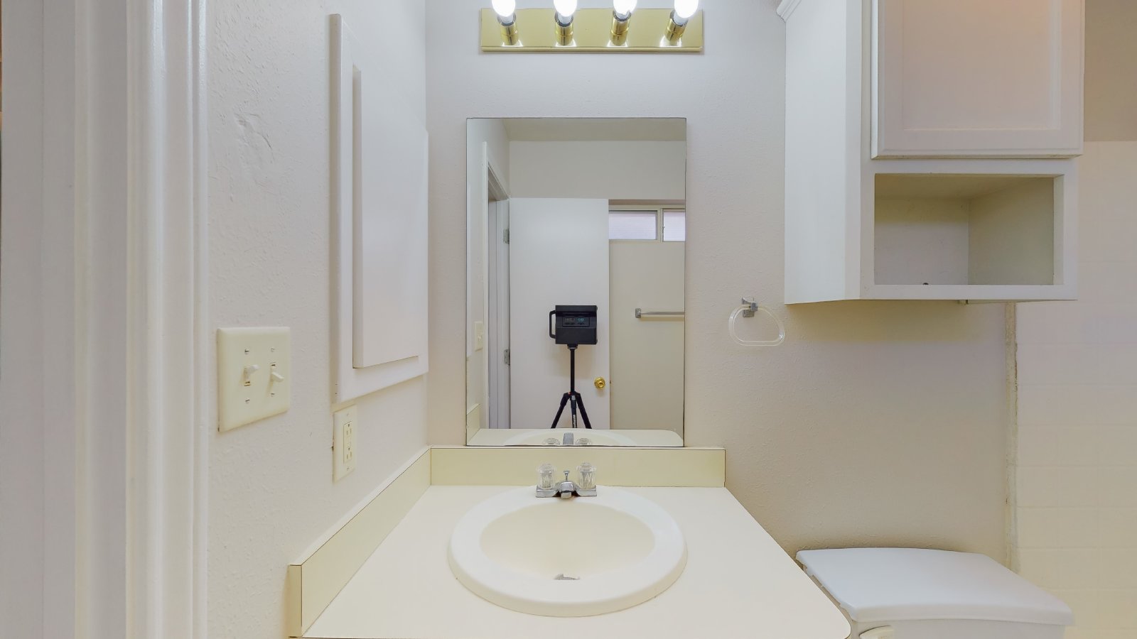 1511 Hollowhill Drive C property image