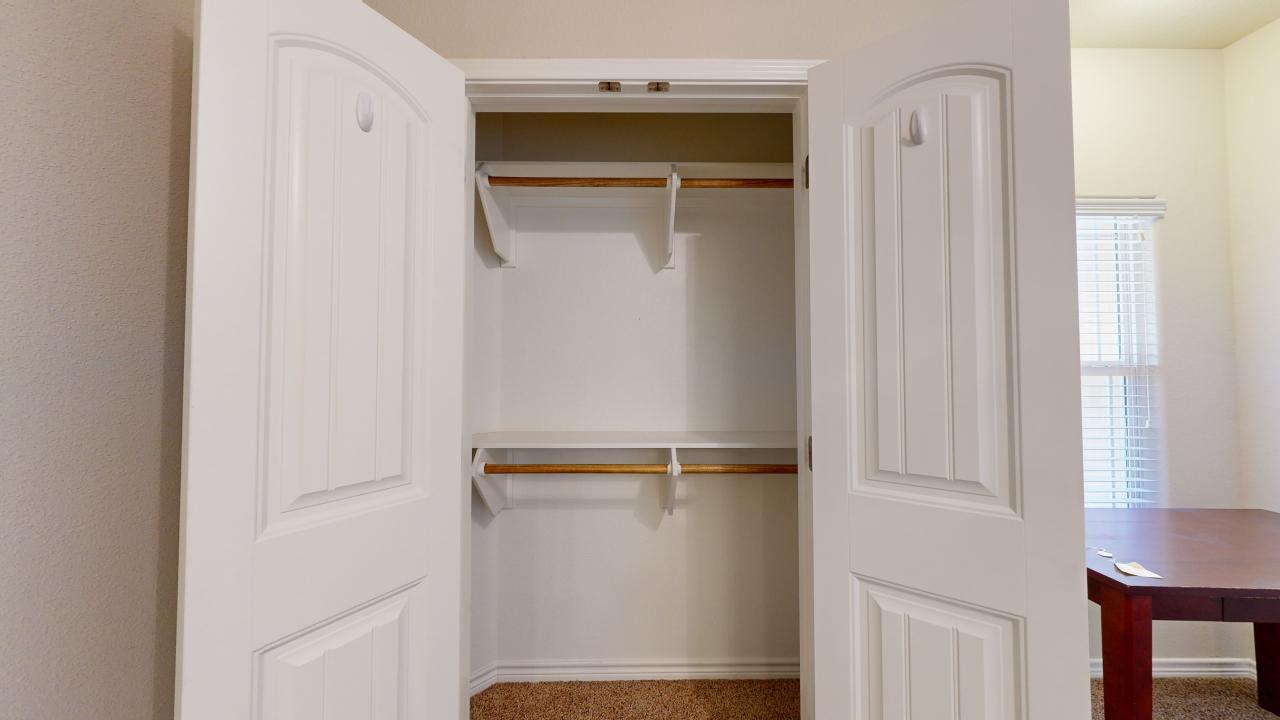 3805 Silverthorn Full House property image