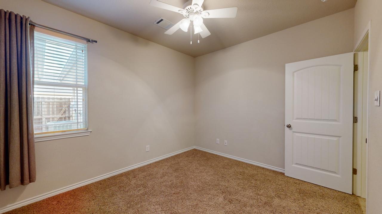 3805 Silverthorn Full House property image