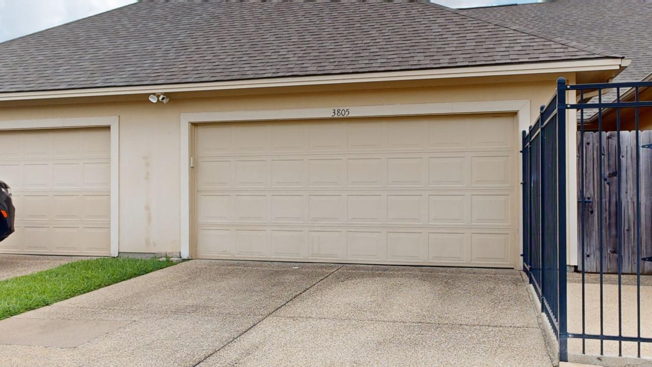 3805 Silverthorn Full House property image