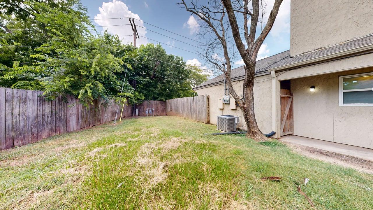 1327 Airline property image