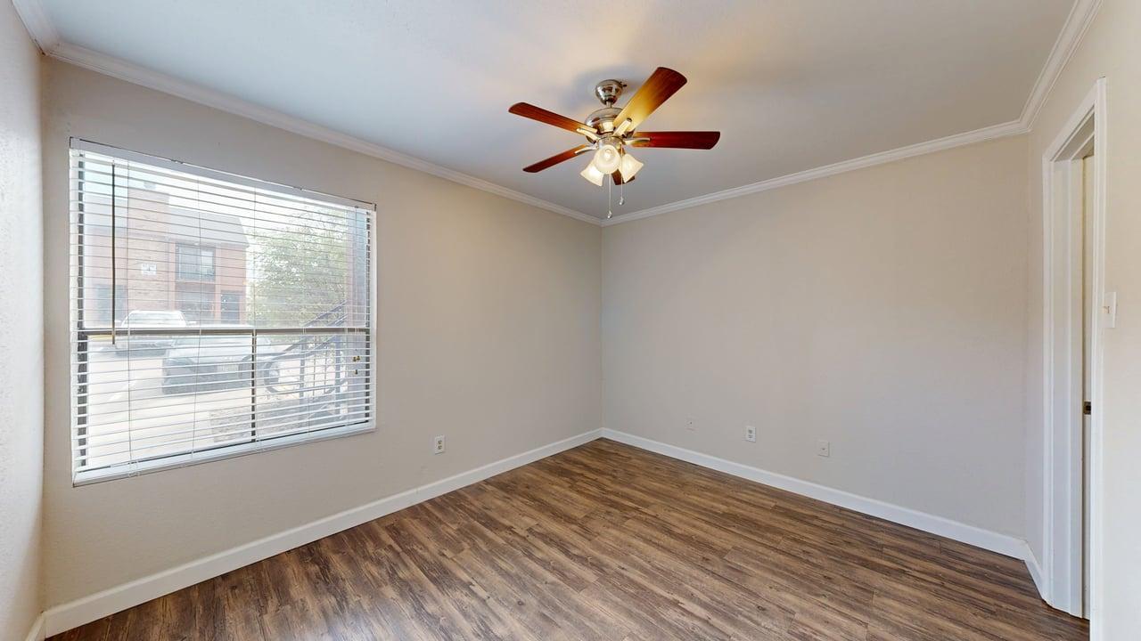 904 University Oaks #085 property image