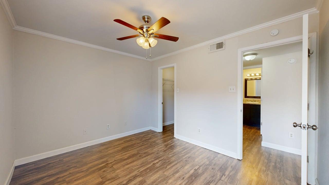 904 University Oaks #085 property image
