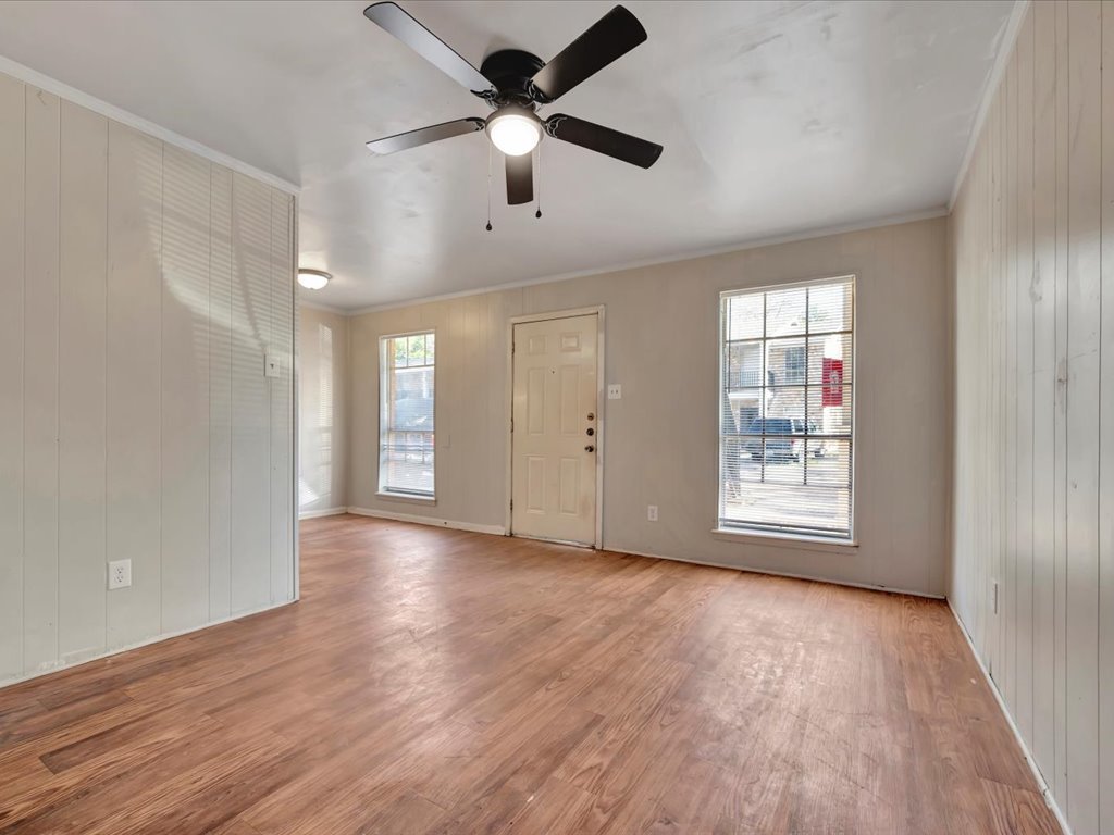MOVE IN TODAY! SECURITY DEPOSIT SPECIAL! property image