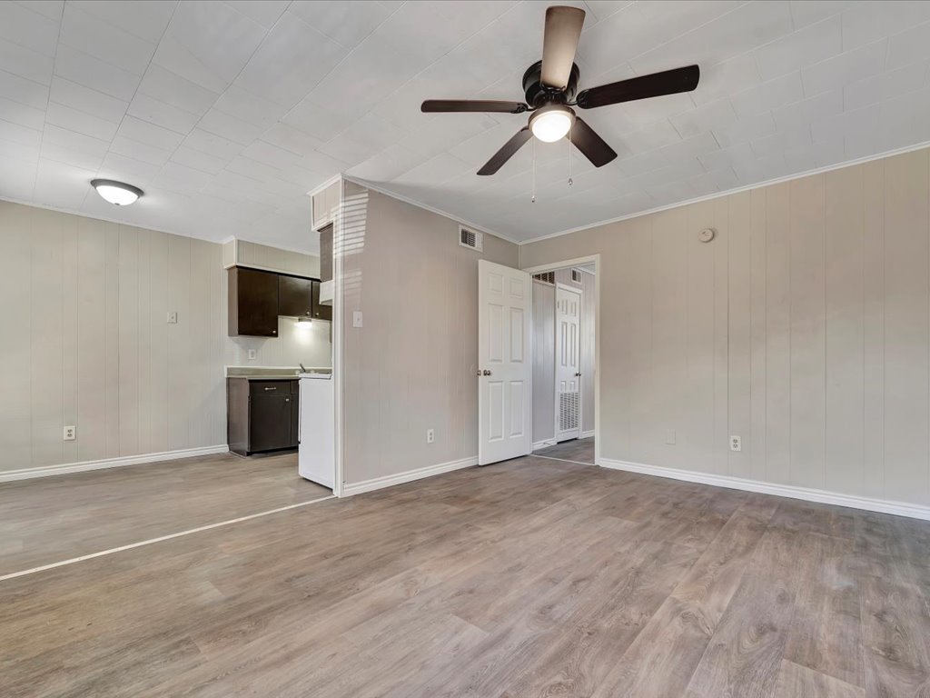 MOVE IN TODAY! SECURITY DEPOSIT SPECIAL! property image